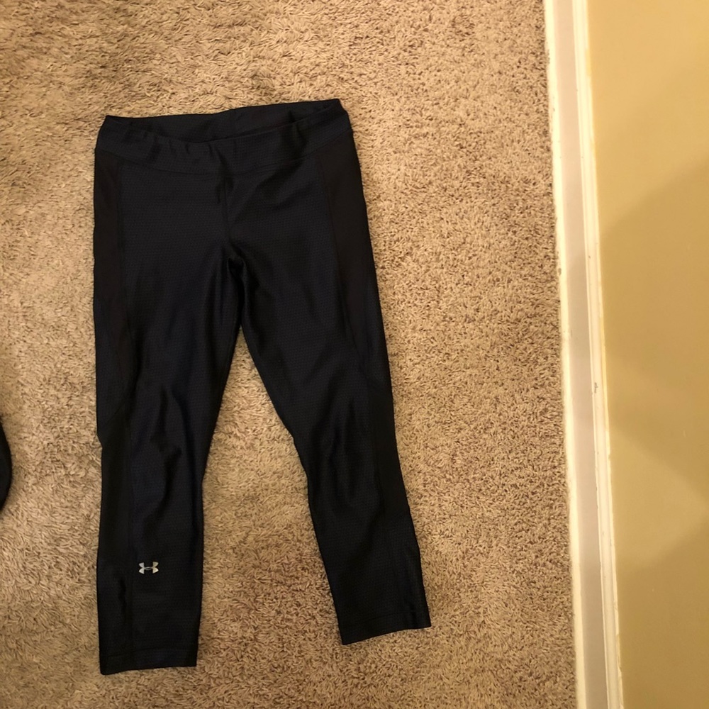 Under Armour cropped leggings